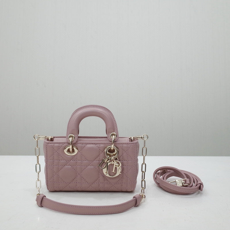 MC-Christian Dior-2500