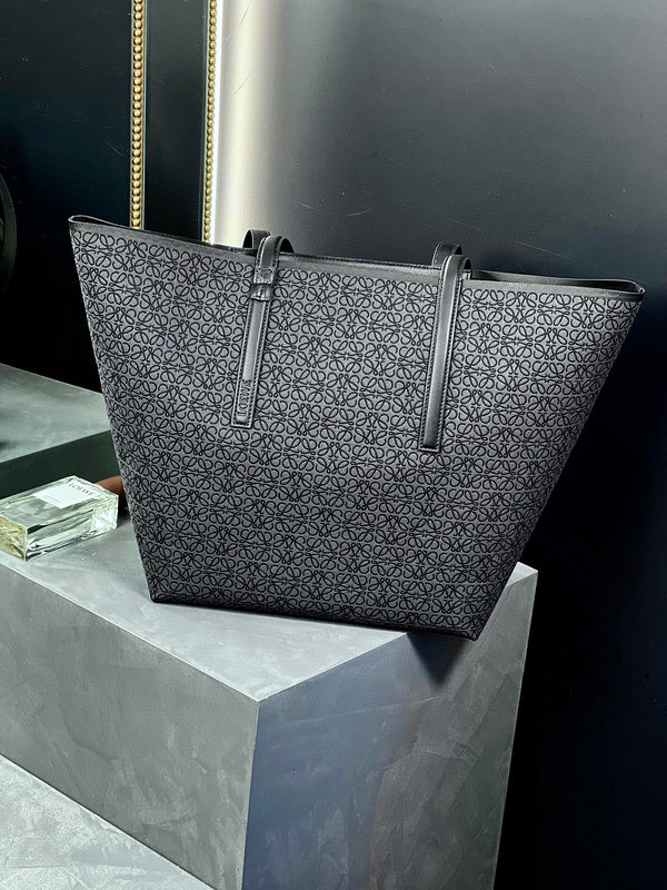 MC-Loewe-684