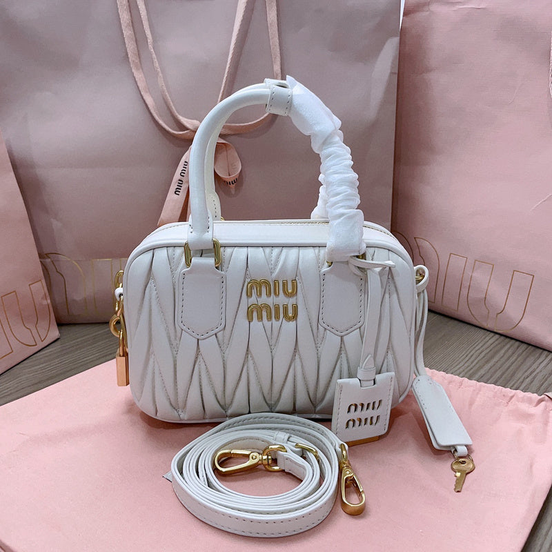 MC-Miu Miu-300