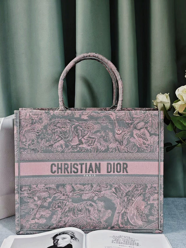MC-Christian Dior-2555