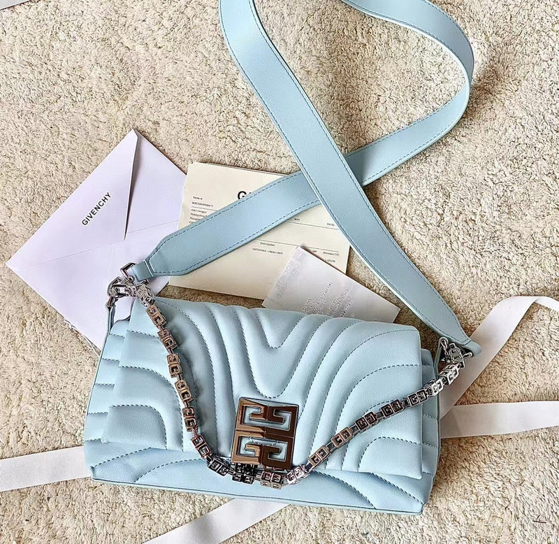 MC-GIVENCHY-358