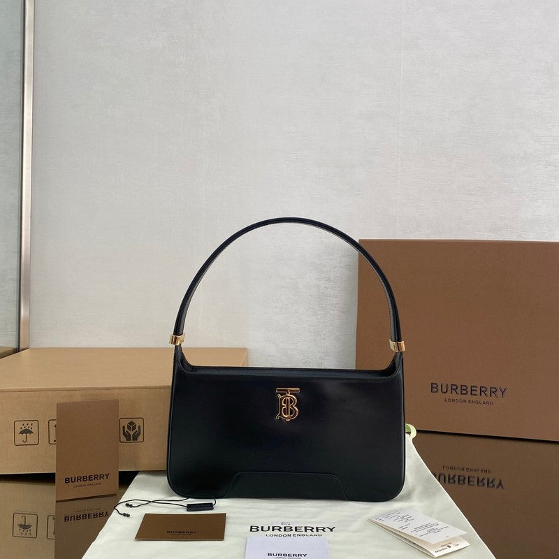 MC-Burberry-409