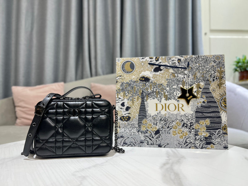 MC-Christian Dior-2652