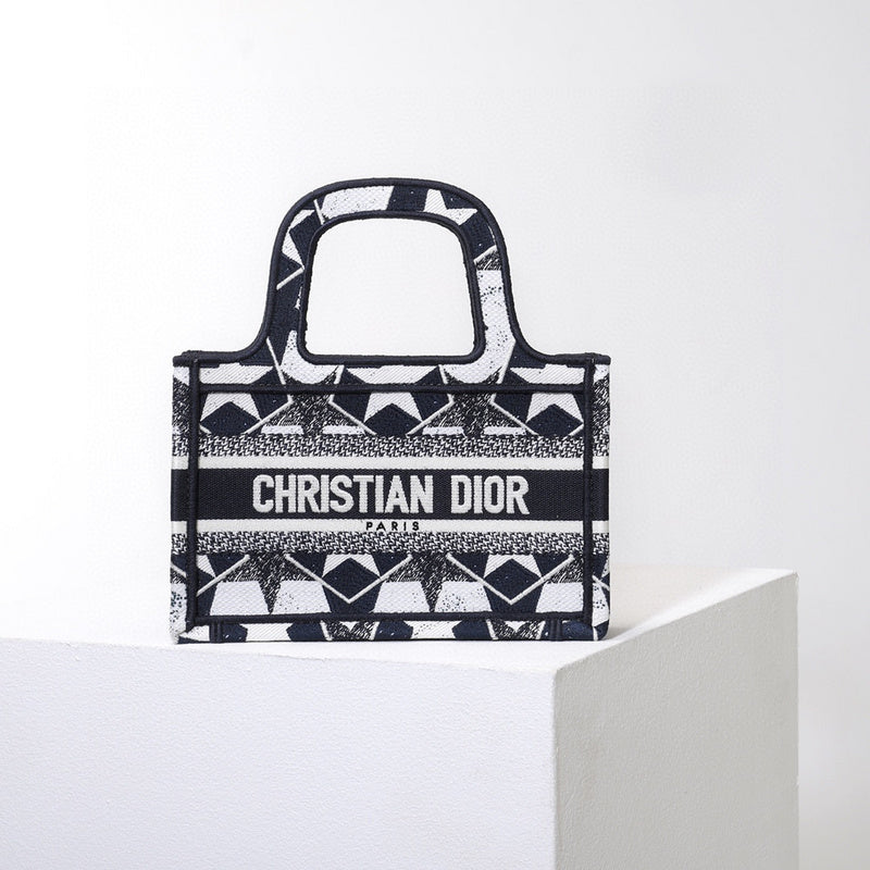 MC-Christian Dior-2655