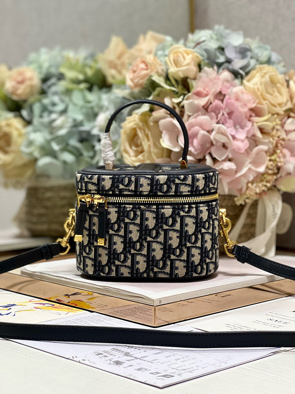 MC-Christian Dior-2664