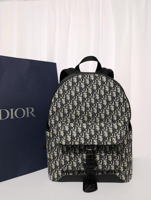 MC-Christian Dior-2667
