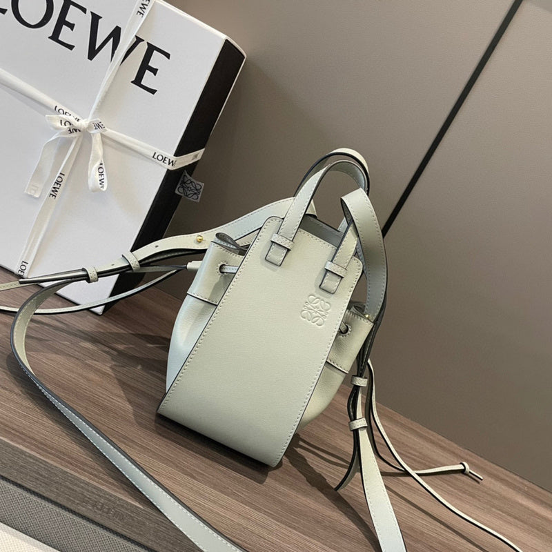 MC-Loewe-724