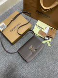 MC-Burberry-424