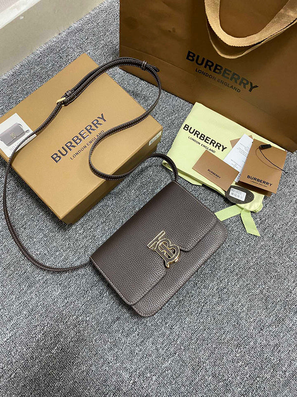 MC-Burberry-424