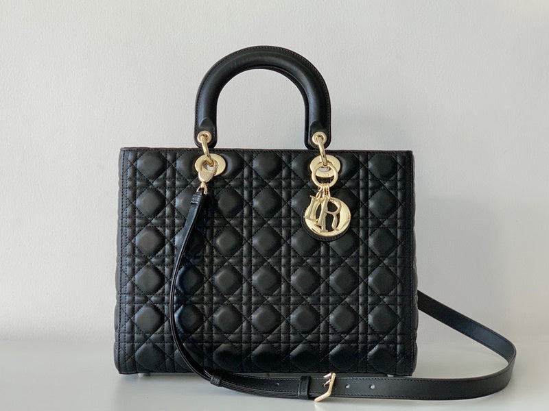 MC-Christian Dior-2700