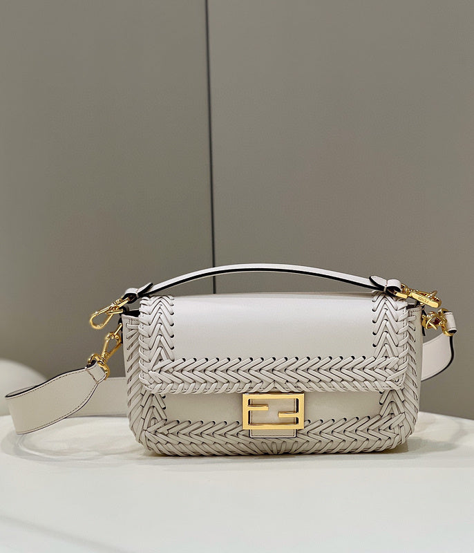 MC-FENDI-2856