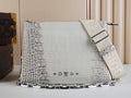 MC-LV-Bags-3011