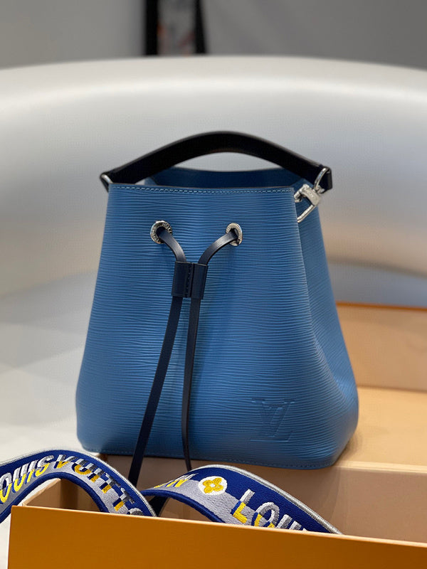 MC-LV-Bags-3015
