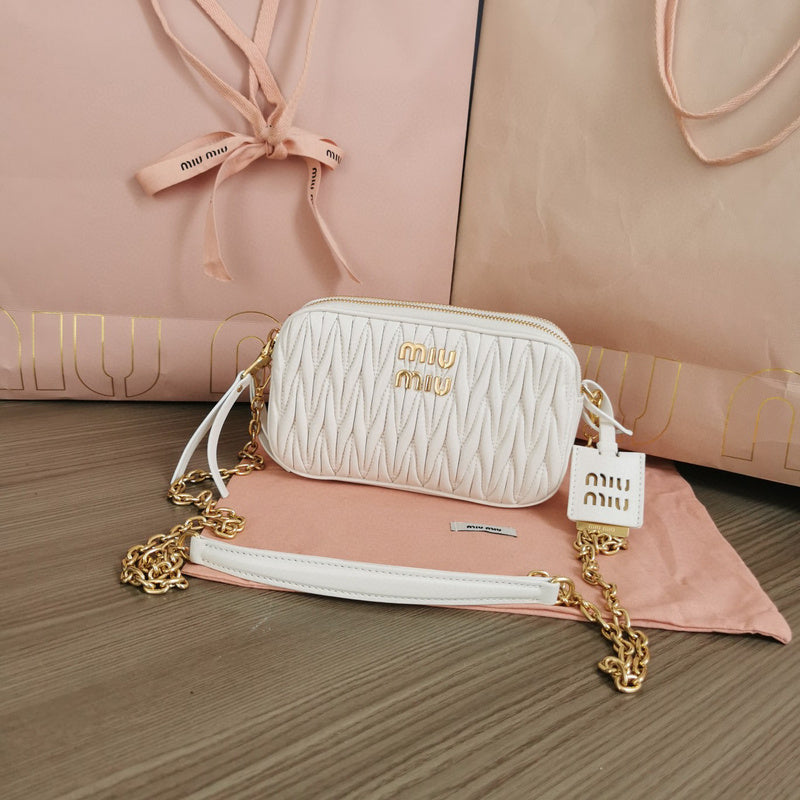 MC-Miu Miu-331