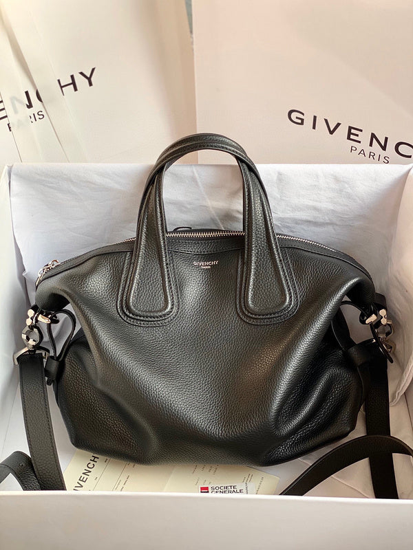 MC-GIVENCHY-394