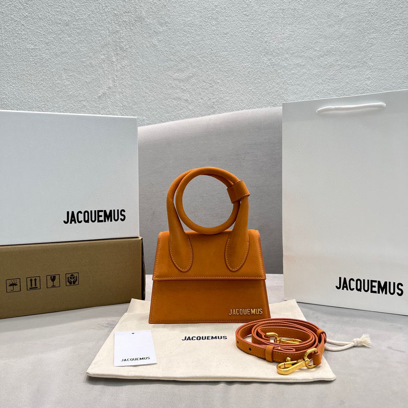 MC-JACQUEMUS-227