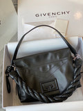 MC-GIVENCHY-396