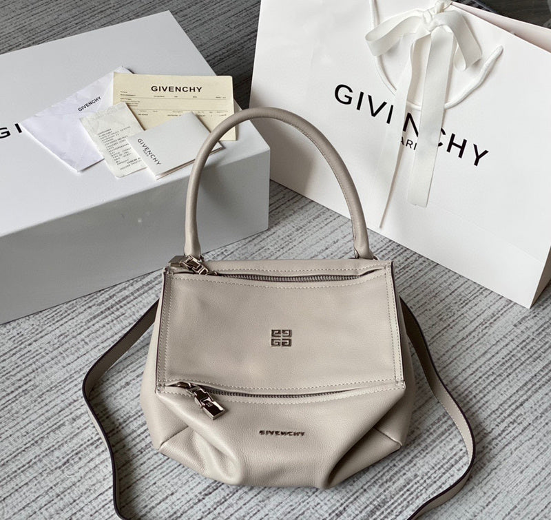 MC-GIVENCHY-398