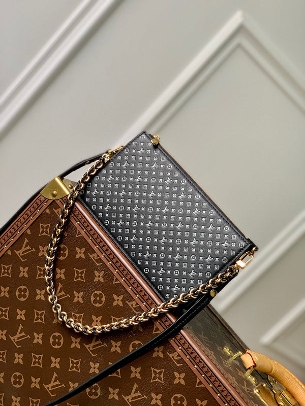 MC-LV-Bags-3092
