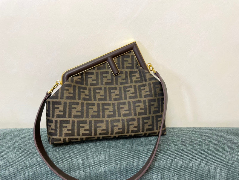 MC-FENDI-2952