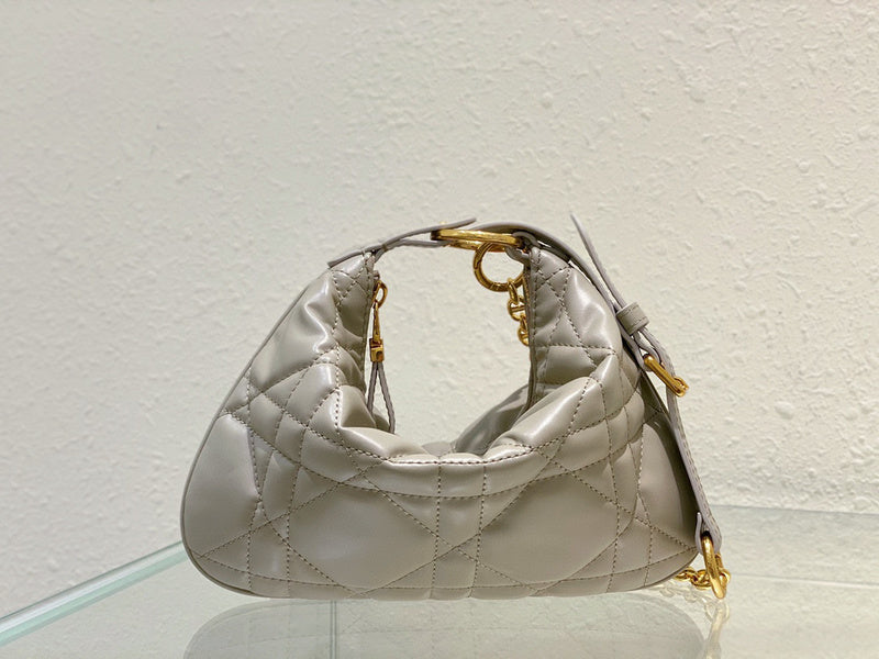 MC-Christian Dior-2839