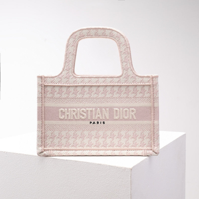 MC-Christian Dior-2846