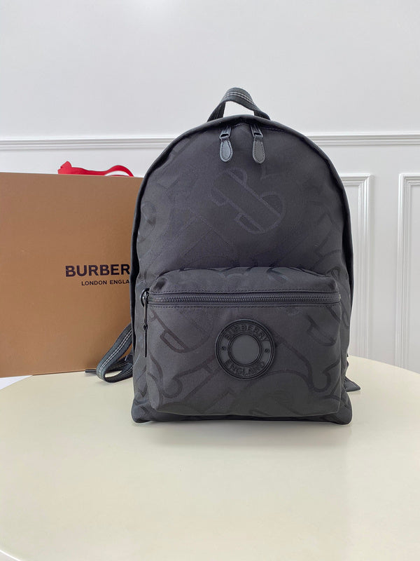 MC-Burberry-443
