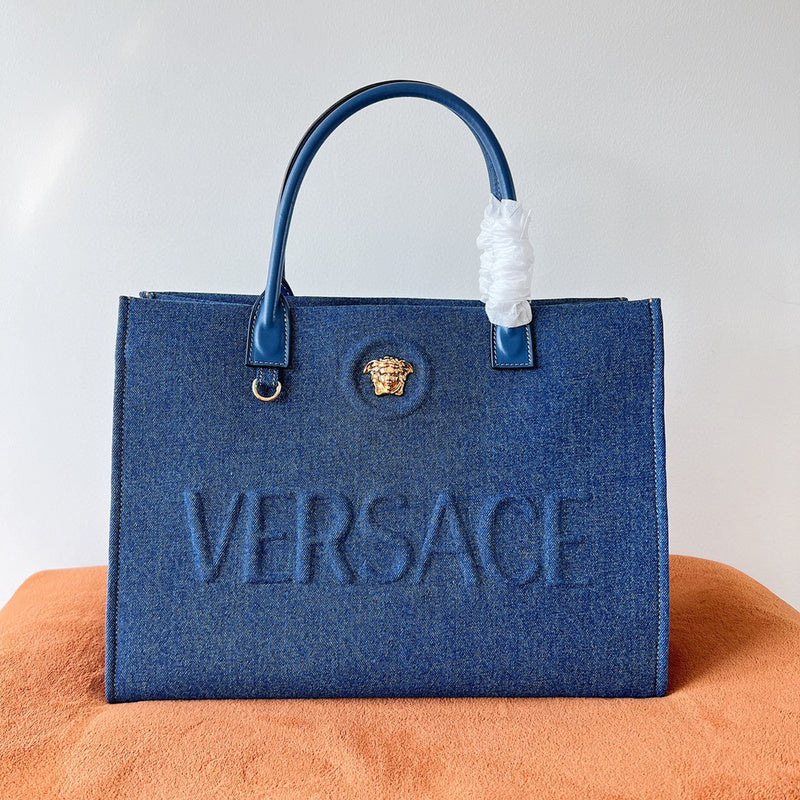 MC-Versace-042