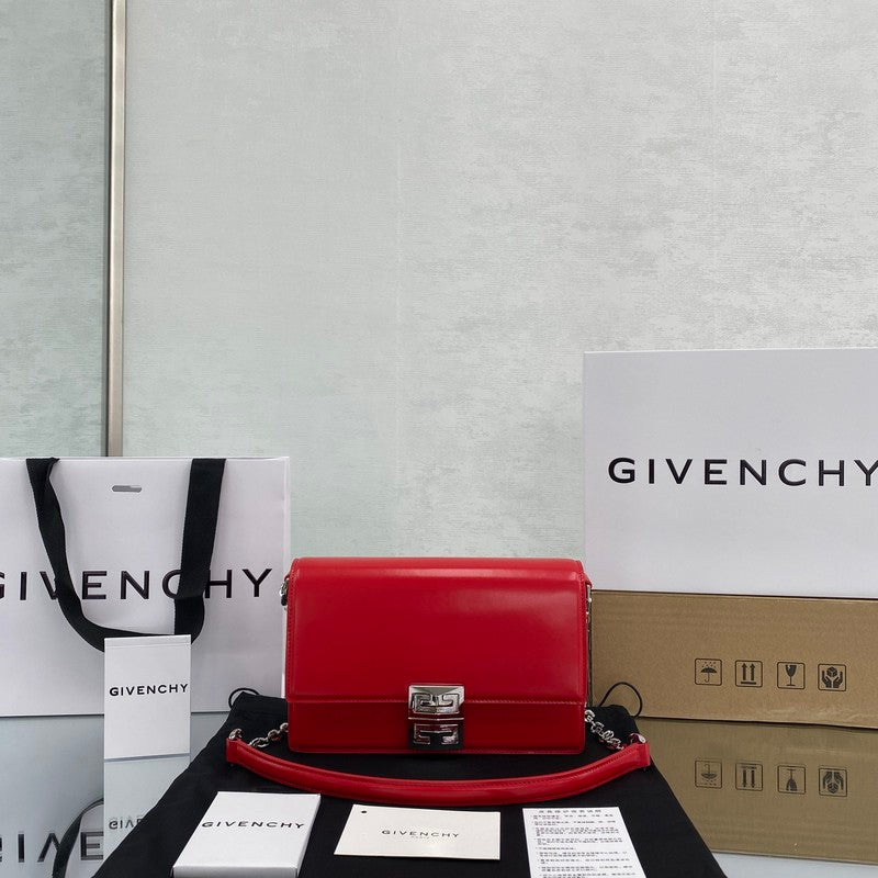MC-GIVENCHY-417