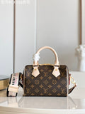 MC-LV-Bags-3174