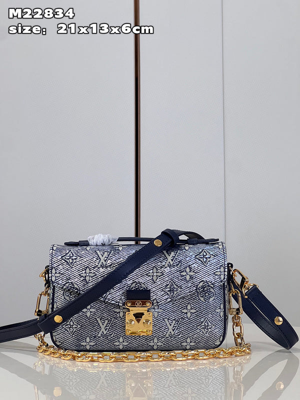 MC-LV-Bags-3191