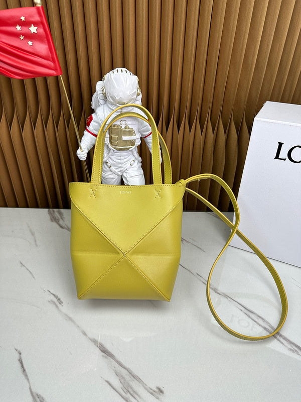 MC-Loewe-789