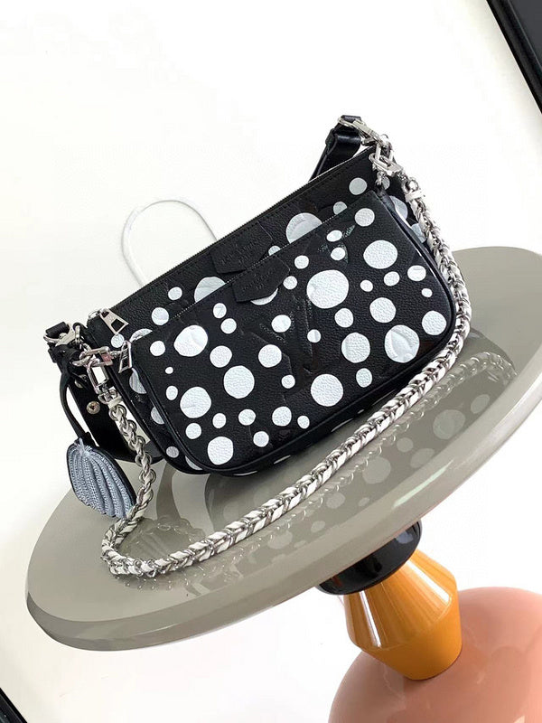 MC-LV-Bags-3206