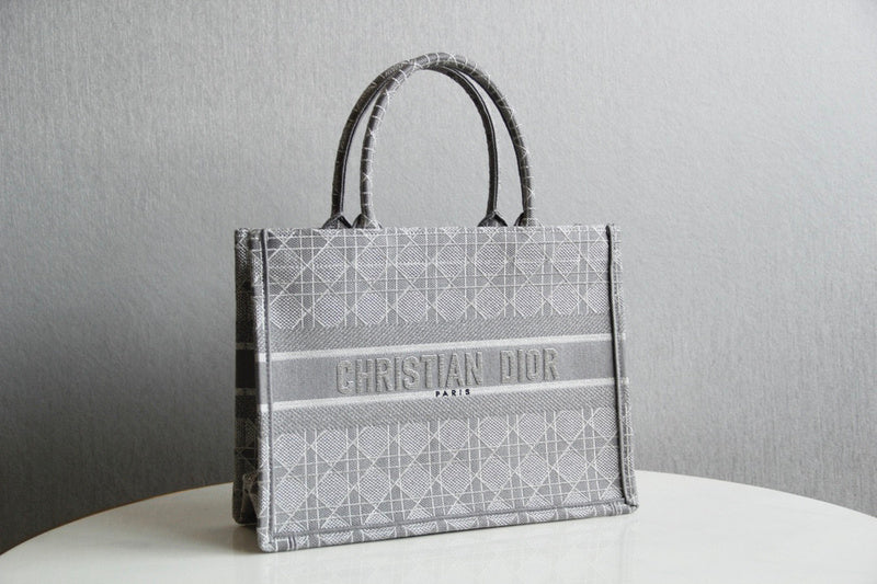 MC-Christian Dior-2923