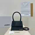 MC-JACQUEMUS-239