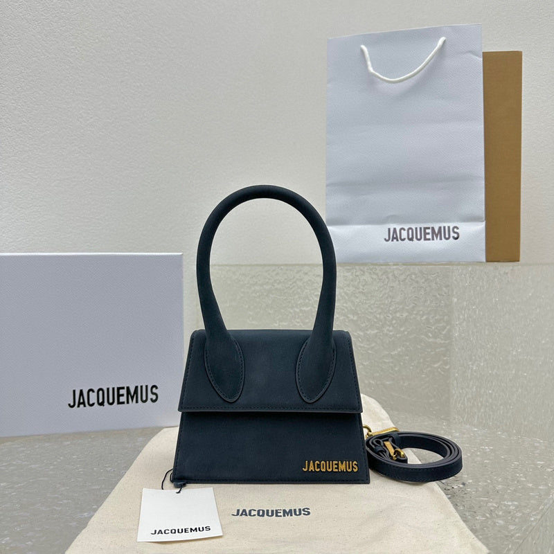 MC-JACQUEMUS-239