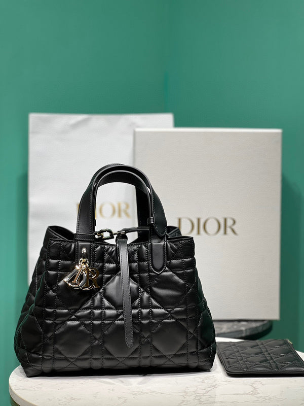 MC-Christian Dior-2935