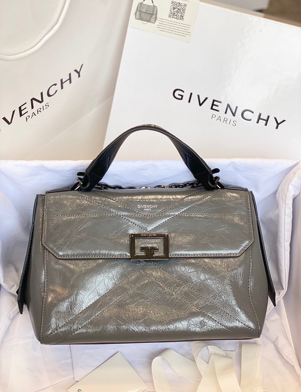MC-GIVENCHY-427