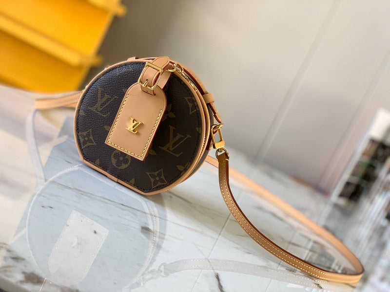 MC-LV-Bags-3233
