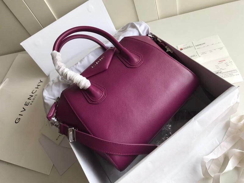 MC-GIVENCHY-429
