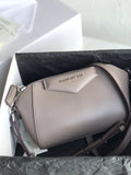 MC-GIVENCHY-431