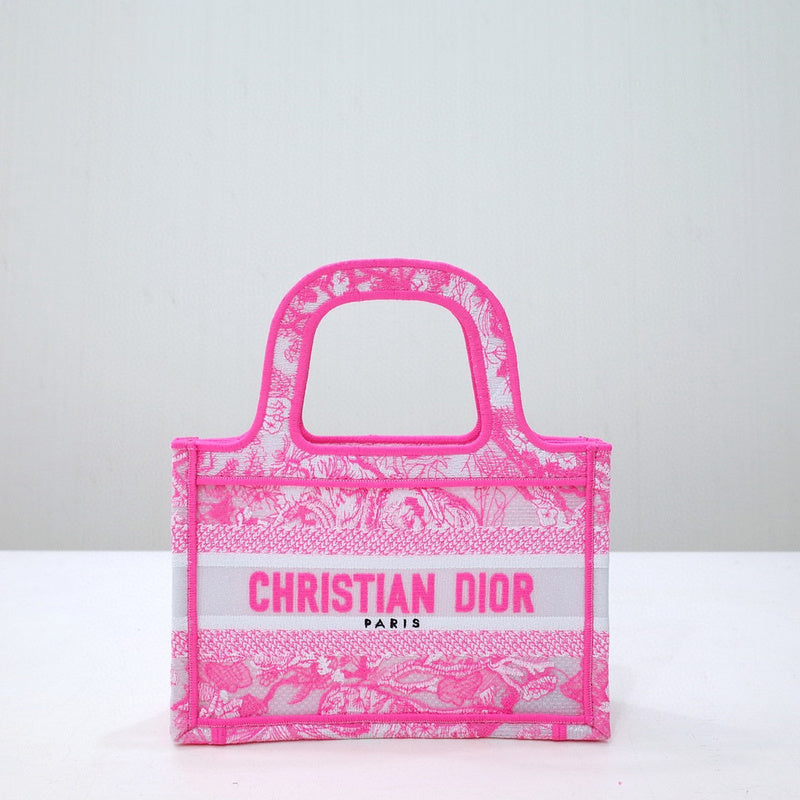 MC-Christian Dior-2972