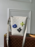 MC-LV-Bags-3274