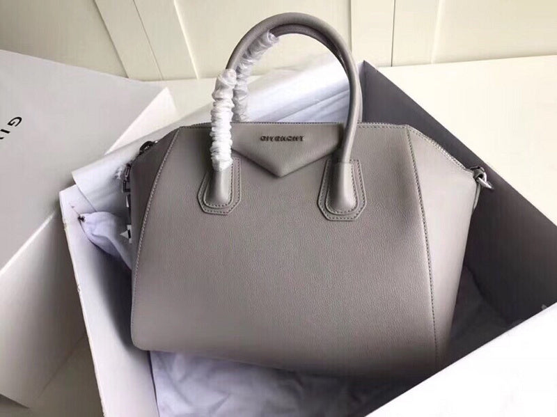 MC-GIVENCHY-435