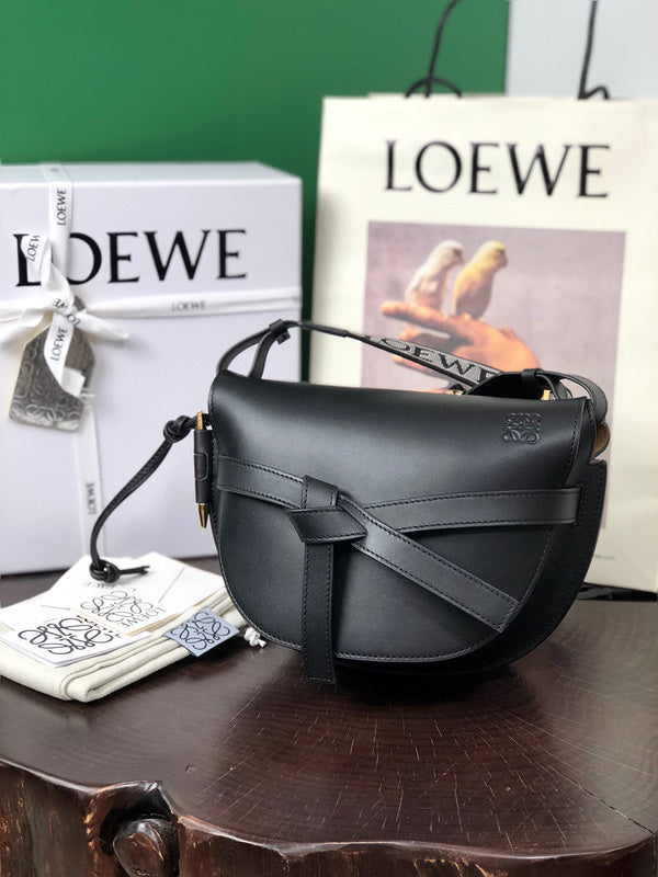 MC-Loewe-810