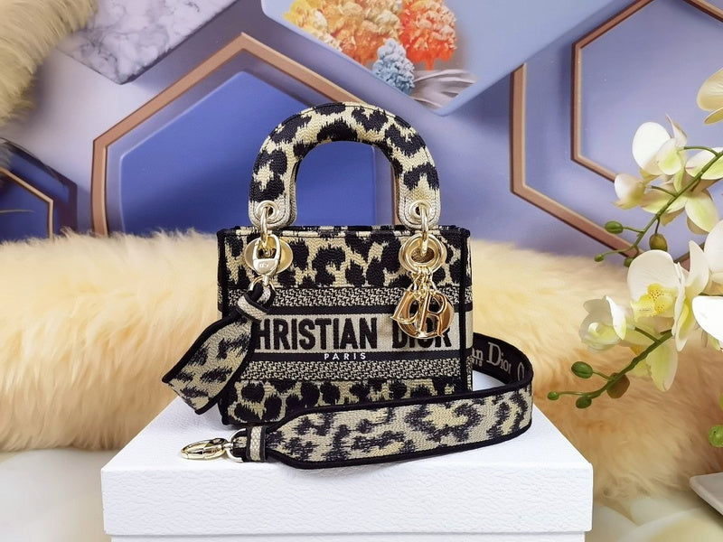MC-Christian Dior-2990