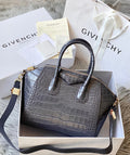 MC-GIVENCHY-440