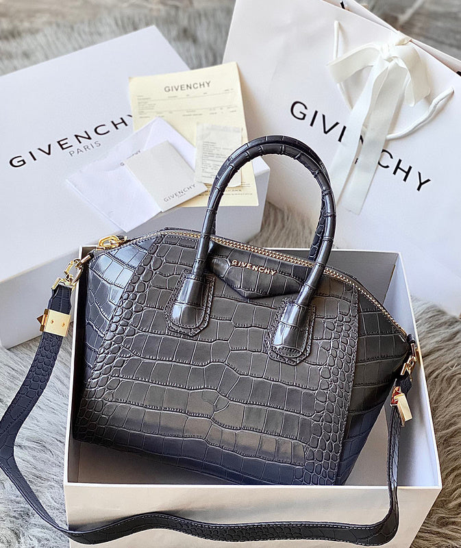 MC-GIVENCHY-440