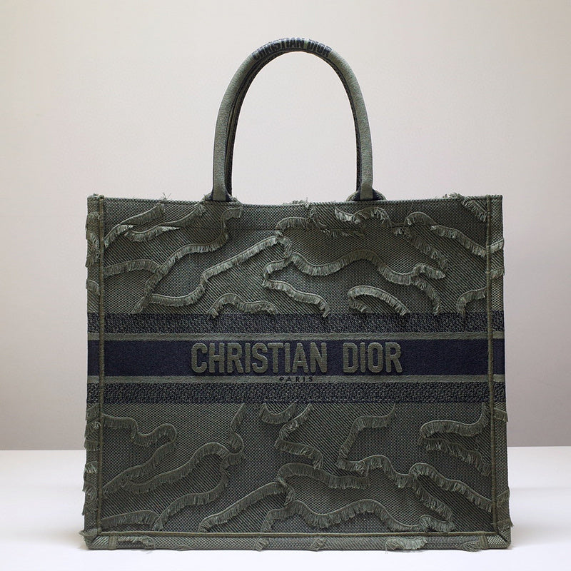 MC-Christian Dior-3024