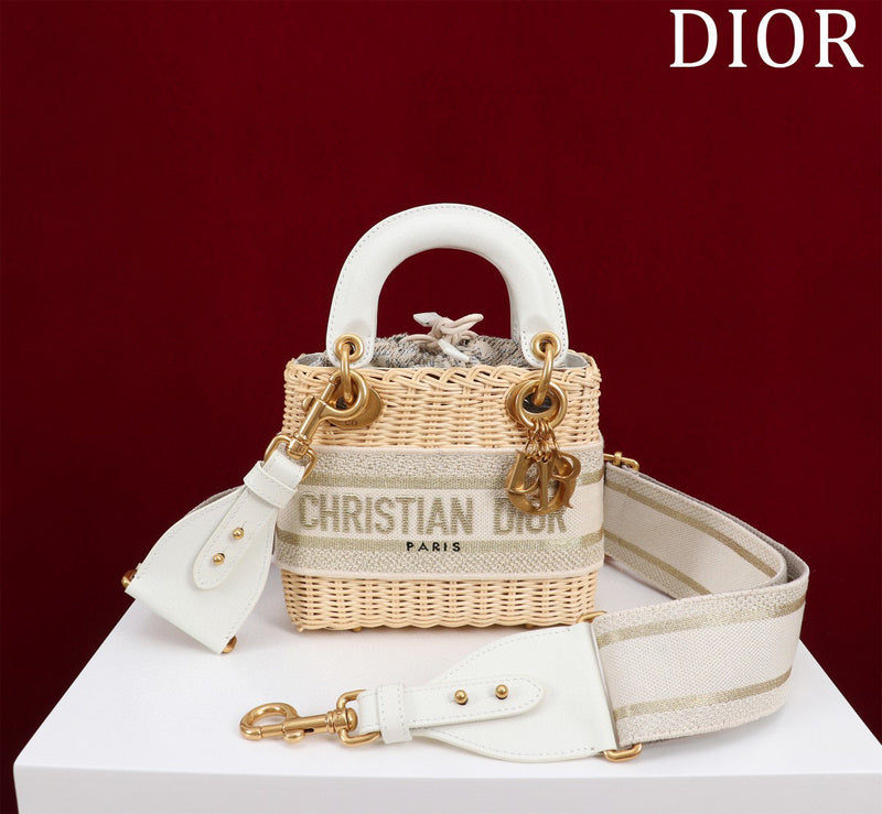 MC-Christian Dior-3028